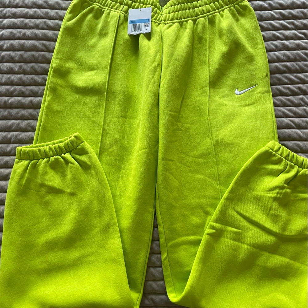 Nike Loose Fit Fleece